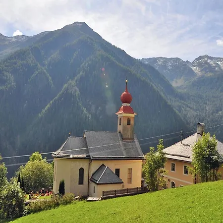 In Kolbnitz Near Slopes Dağ evi *